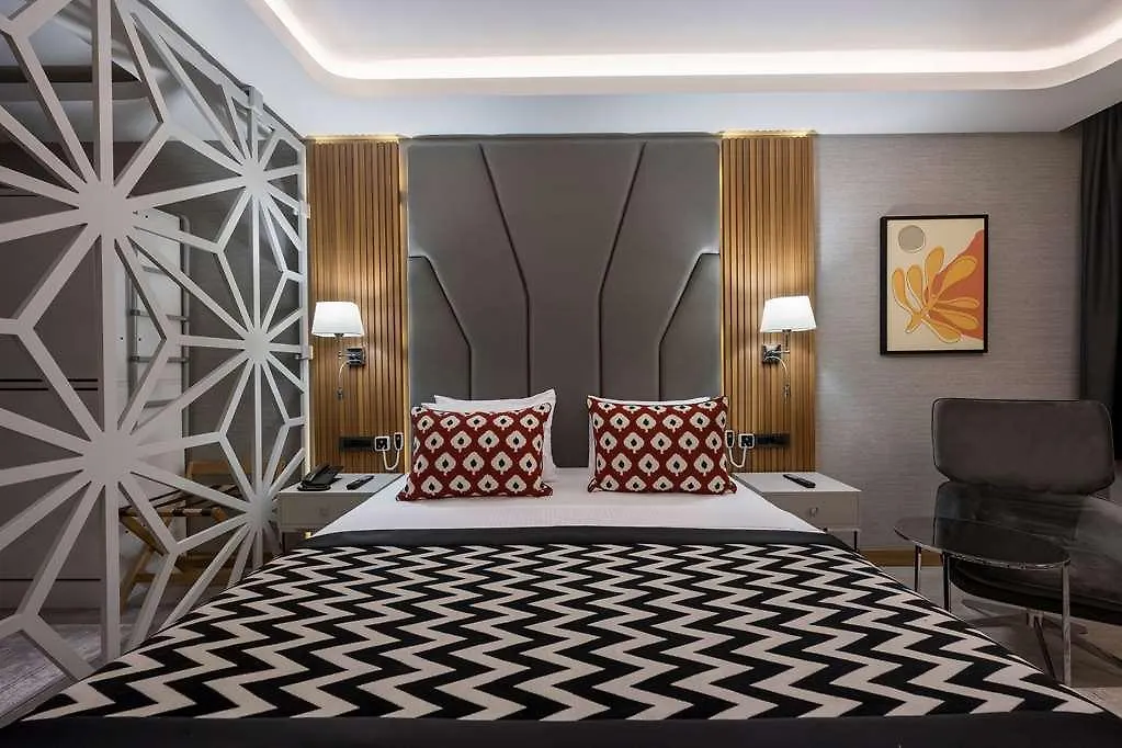 Ramada Encore Istanbul Sisli 0*,
